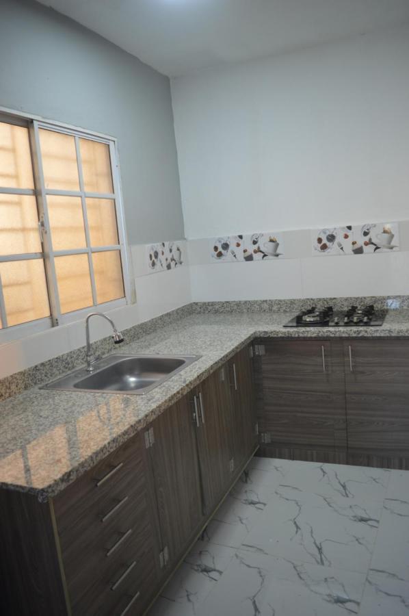 Apartamento Amueblado Caribe, Santo Domingo A 10 Minutos Del Aeropuerto Internacional De Las Americas Ngoại thất bức ảnh