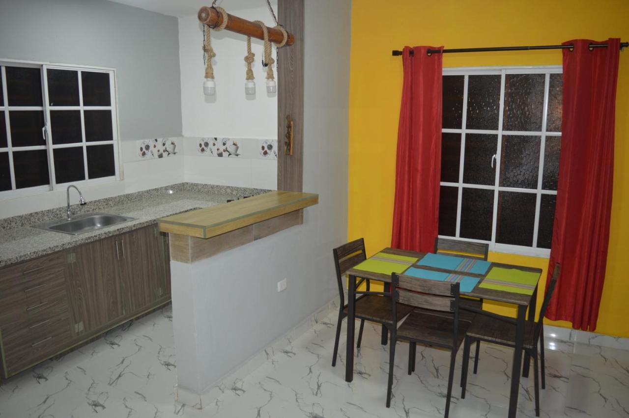 Apartamento Amueblado Caribe, Santo Domingo A 10 Minutos Del Aeropuerto Internacional De Las Americas Ngoại thất bức ảnh
